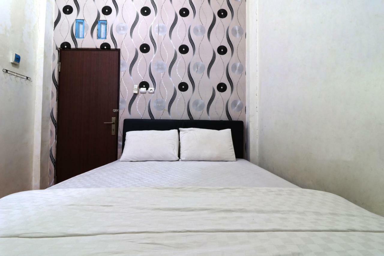 Semata Wayang Syariah Homestay Banjarbaru Extérieur photo